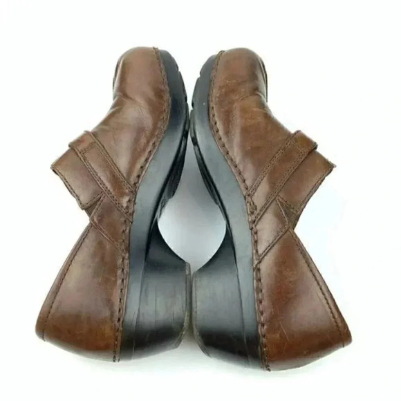 Dansko clogs size 38 7.5-8 Brown leather button - Picture 7 of 14